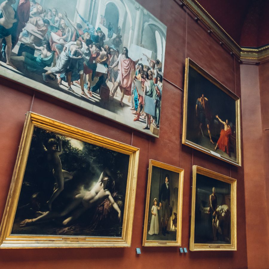 Louvre Ticket Entrance with Audio Guide